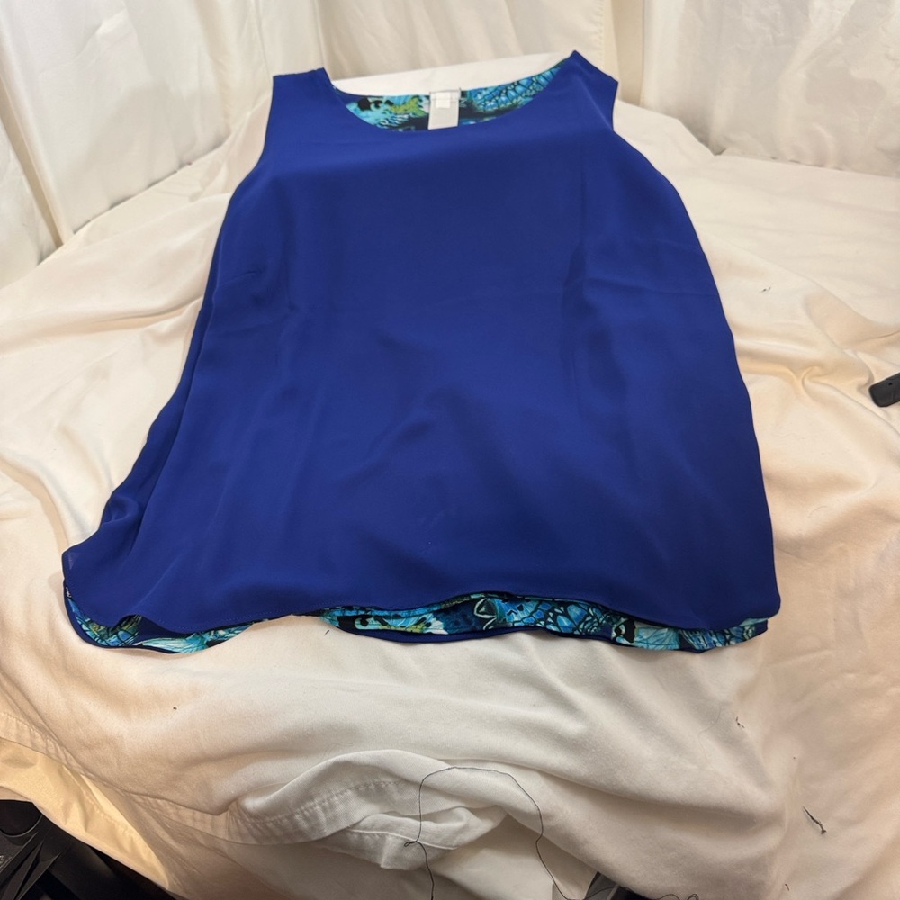 Chico's Vibrant Blue and Green Butterfly Top - Picture 3 of 8